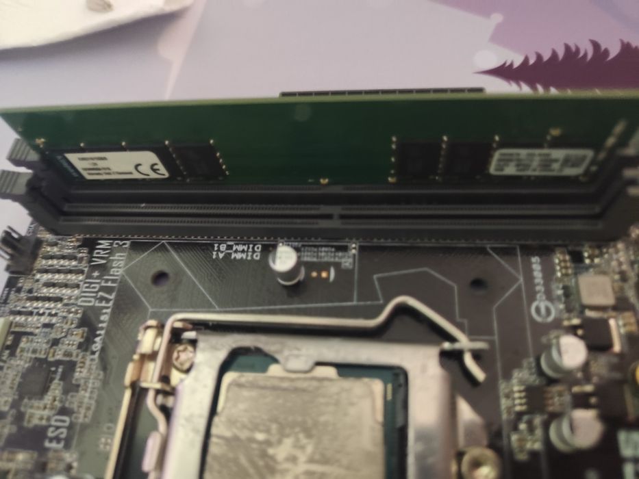 Vând kit placa de baza+ procesor + ram