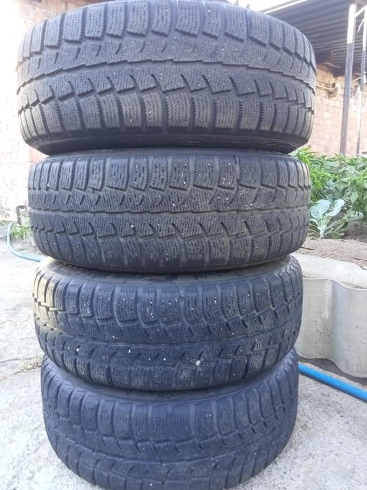 Продам зимние шины