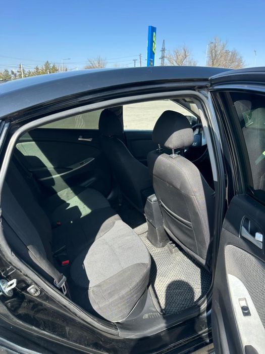 Hyundai Accent 2012, 1.6