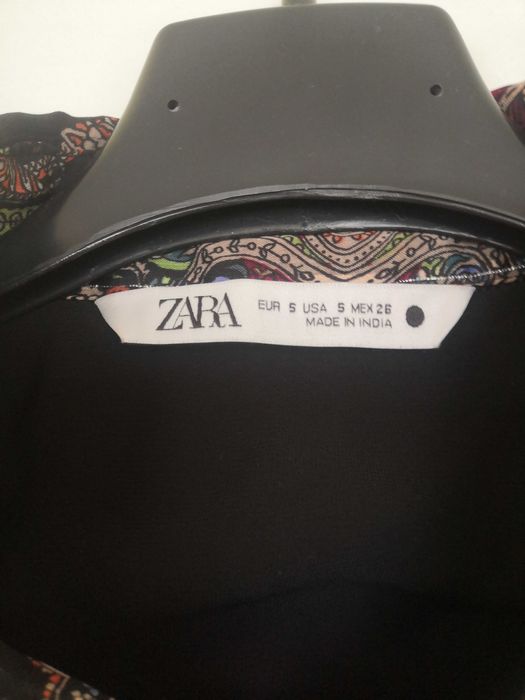 Красива риза от лимитирана колекция на Зара