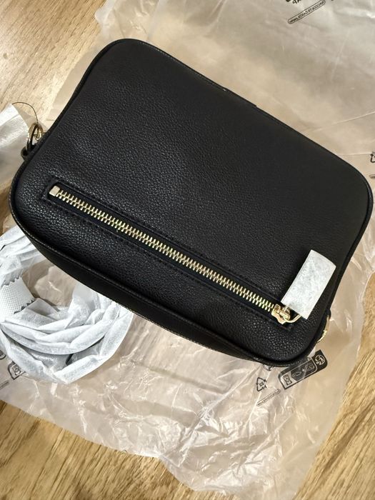 100% Оригинална чанта на GUESS