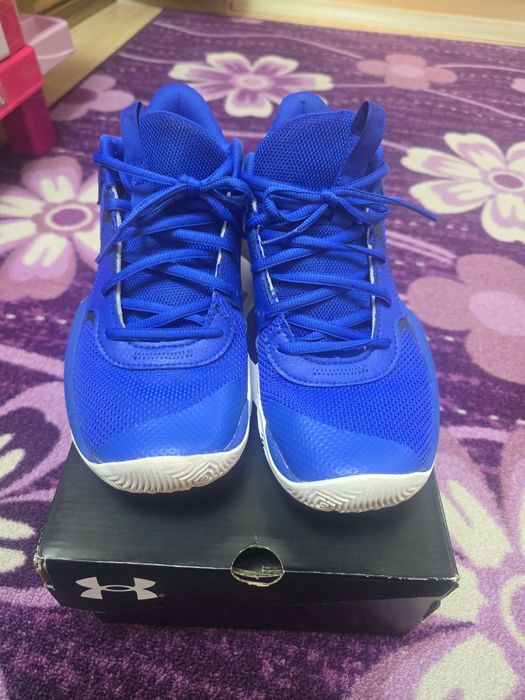 Маратонки Under Armour номер 40