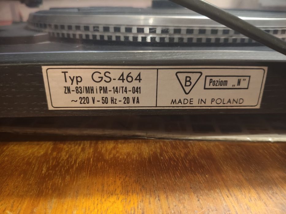 Грамофон FONICA GS-464 и плочи на the Beatles и Jonn Lennon