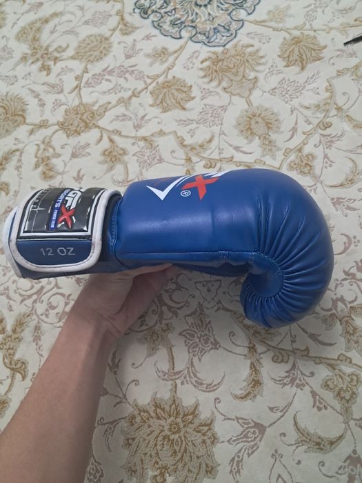 Боксёрские перчатки