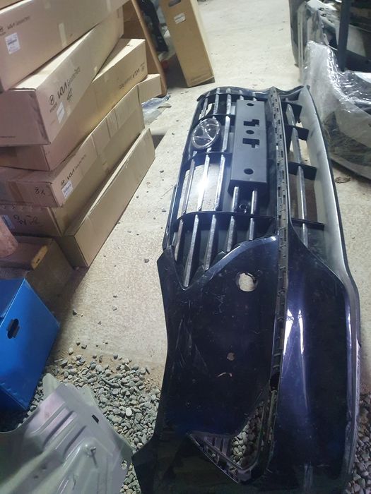 В наличии есть передний бампера