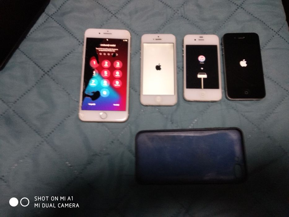 Pachet de 4 tel mai vechi cu defecte