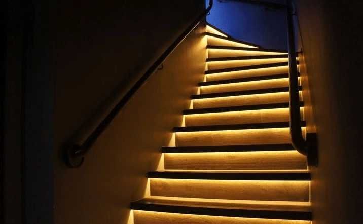 Подсветка ступени стен и потолков.