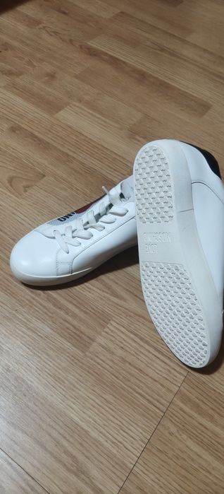 Adidasi Moschino nr 39