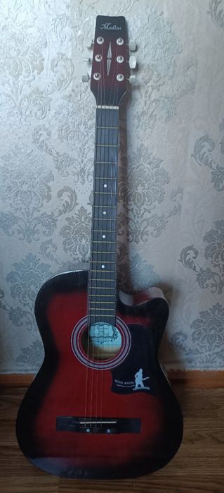 Акустическая гитара (madina 38c)