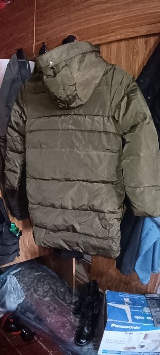 Продам куртку для девочки.