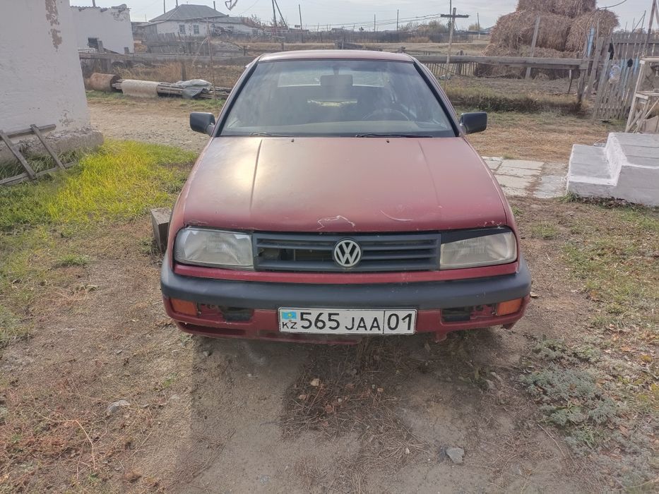 Volkswagen Vento.