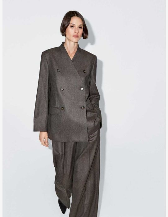 Ново дамско сако Massimo Dutti