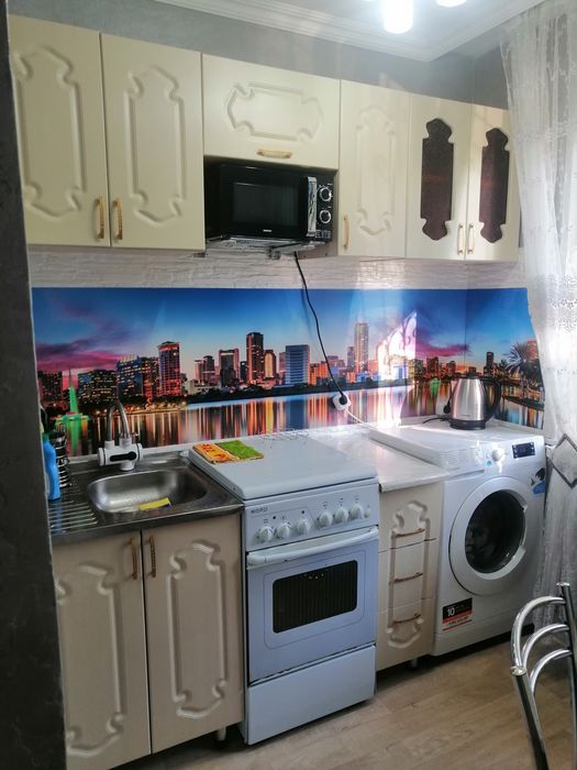 Посуточно. 14-й м-он. 15000