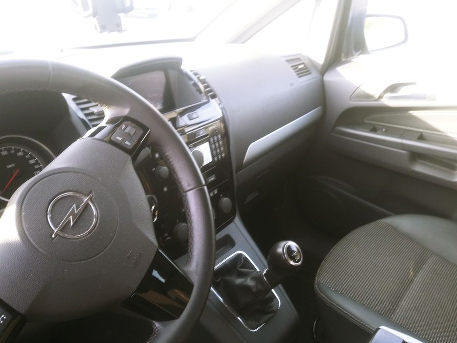 Opel Zafira B Editie Limitata an 2009 Diesel
