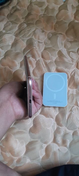 iPhone 8 plus yaxshi xolatda 77%