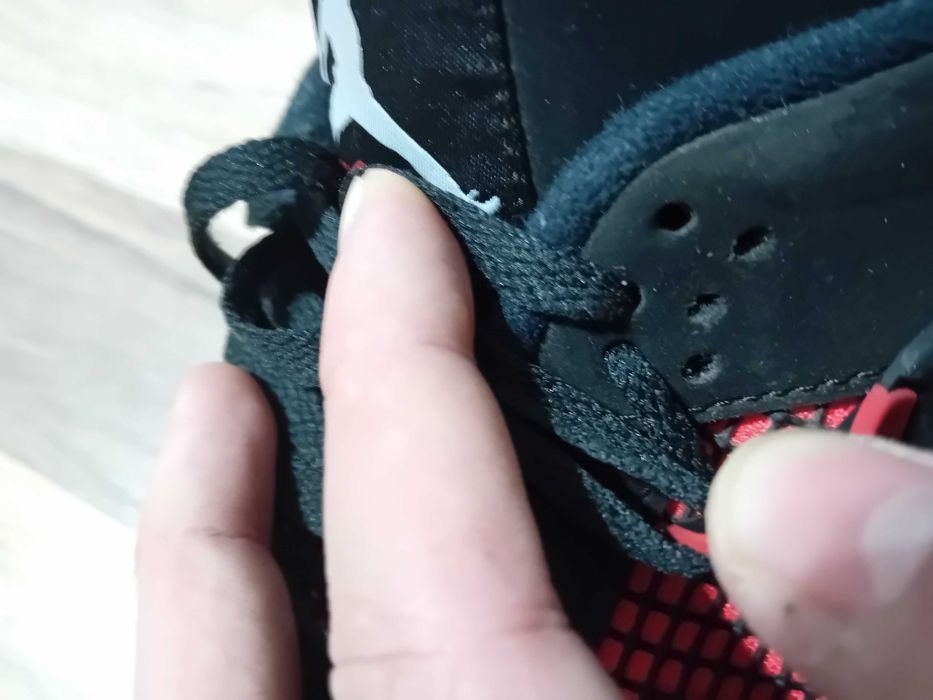 Jordan 4 red thunder