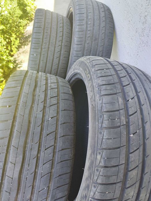 Летние шины 245/40Z19 комплект