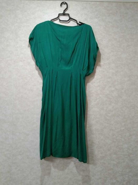 Продам платье женское