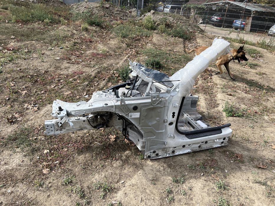 Bmw G20 G21 предна лява четвъртина