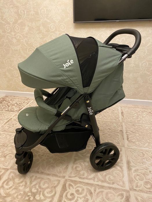 Продаю детскую коляску