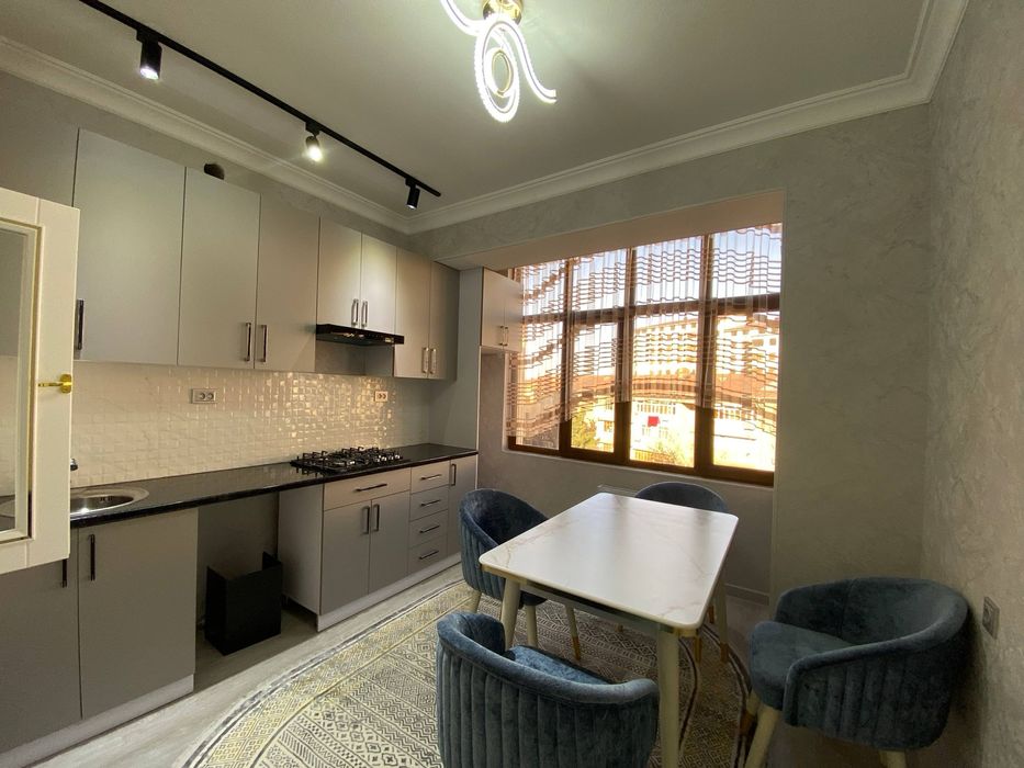 Vokzalda 3 xonalik skvaznoy