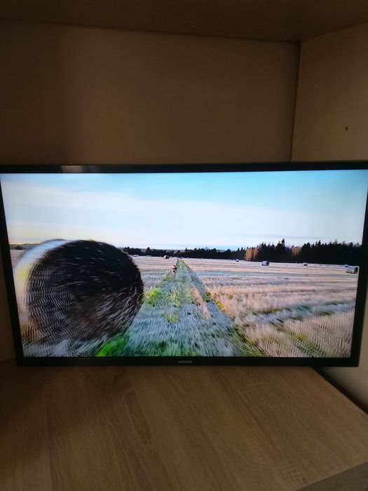Vând Smart Samsung
