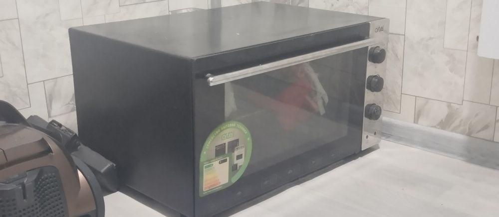 Микровалновий печ