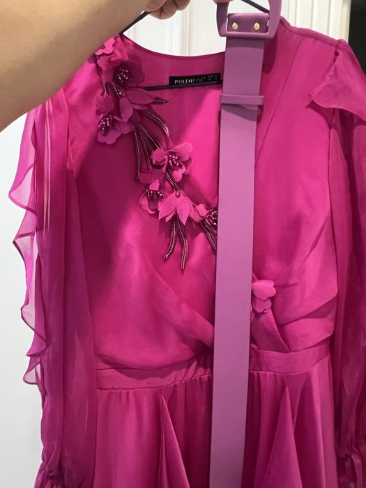 Продается красивое платье 42/48 размер