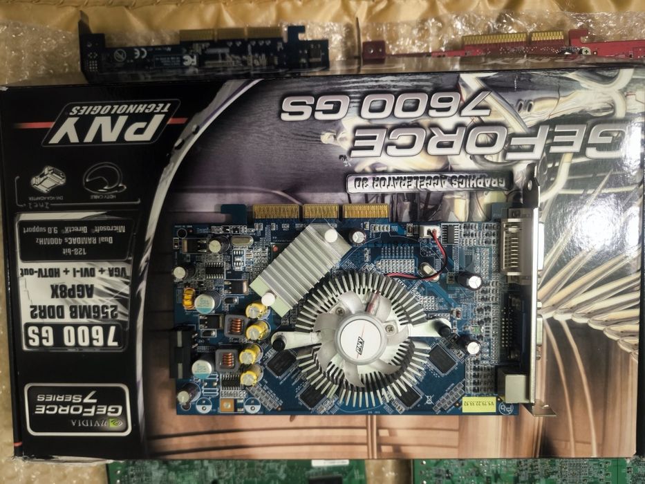 Колекция AGP видеокарти Nvidia