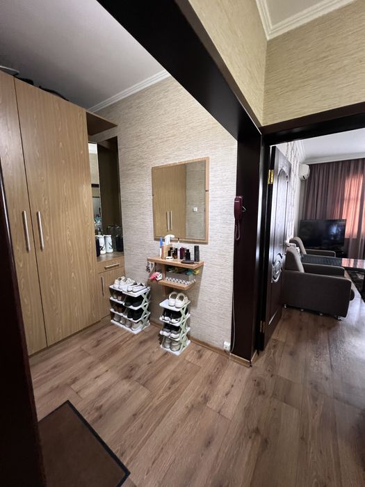 Продается 4-комнатная квартира. Чиланзарский район. Массив Гулистан.