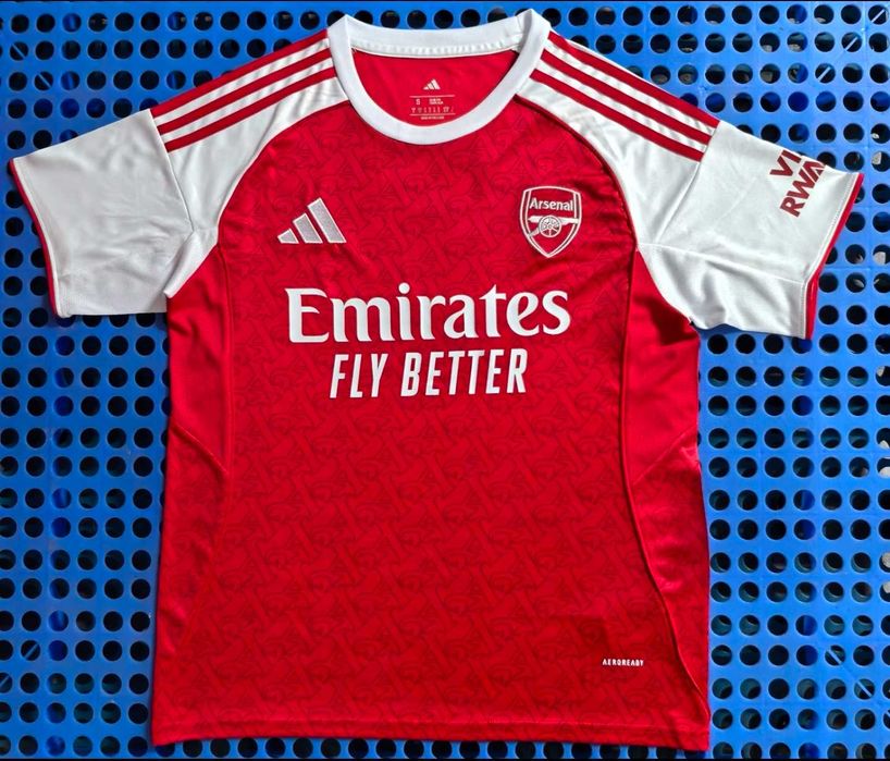 Футболни тениски на Арсенал / Arsenal