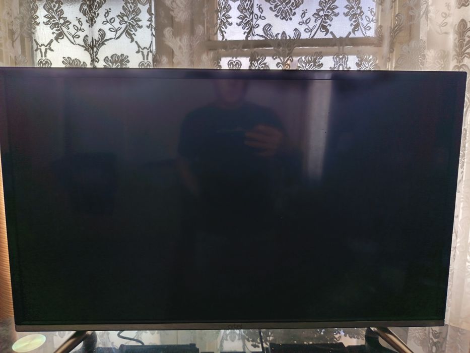 Смарт ТВ телевизор Artel 32 дюйма