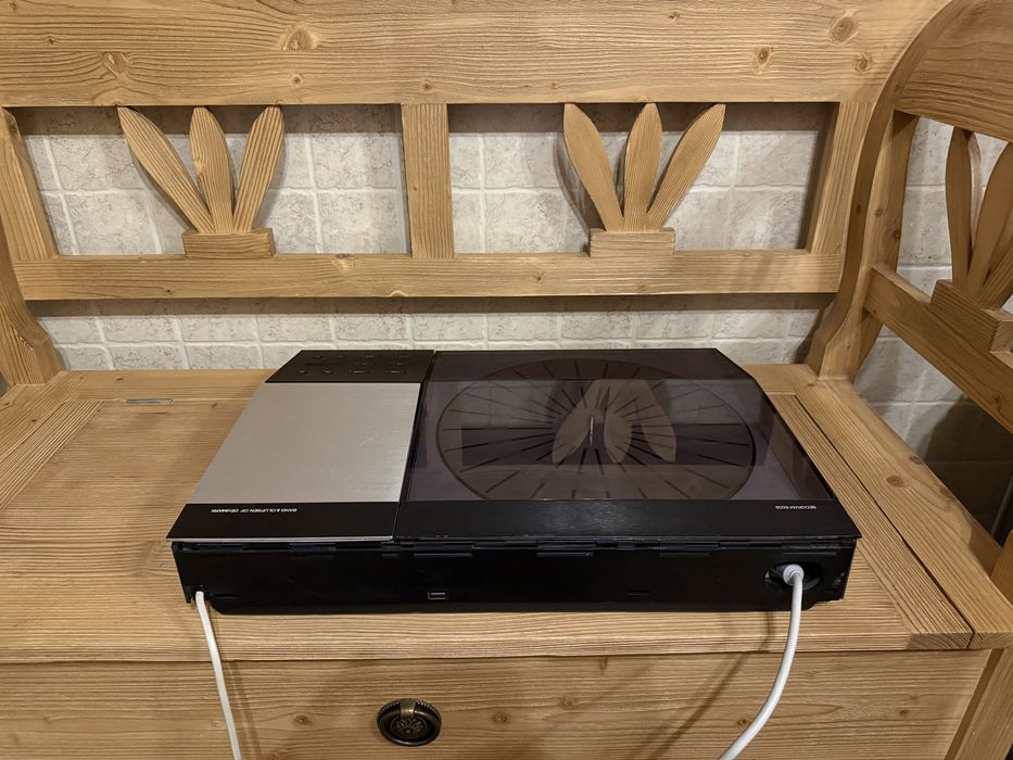 Pick up Bang & Olufsen Beogram 6002