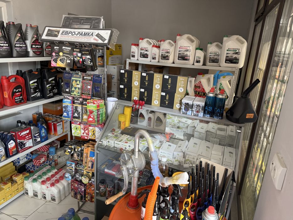 Продам магазин автомасел и аксессуаров