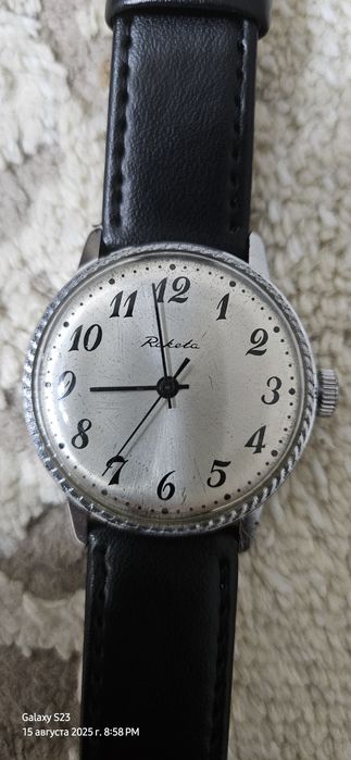 Часы Ракета. Механические.