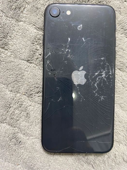 aйфон се на 128гб