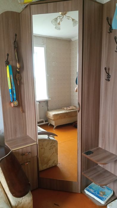 Продам диван и два кресла