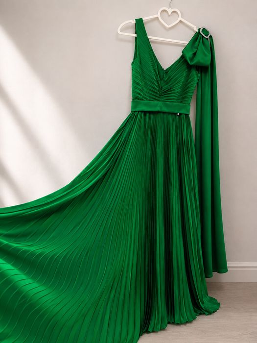 Rochie elegantă verde smarald Nissa – mărimea 38 (S-M)