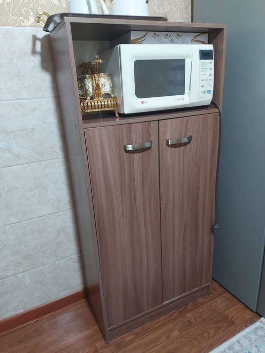 Продам Шкаф для кухни и посуды