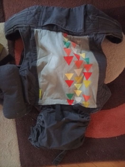 Ергономична раница за бебе