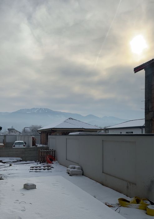 De vanzare casa cu 3 dormitiare, 15 min de Mun.Brasov, Romania