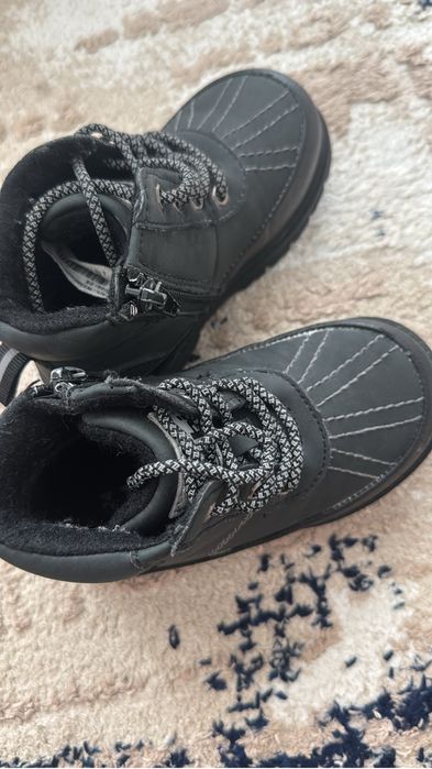 Детская обувь ботинки крассовки