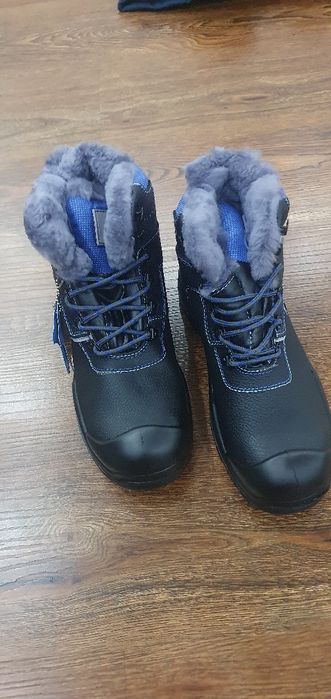 Спец одежда  продаётся