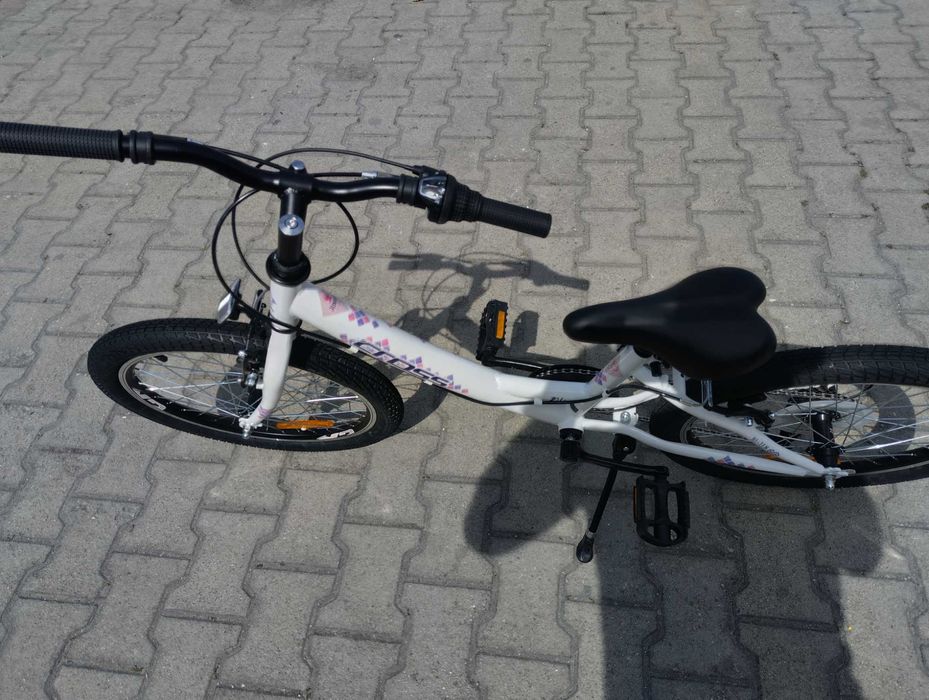 CROSS Велосипед 20" ALISSA бял