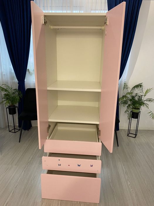Dulap Ikea cu 3 sertare,roz