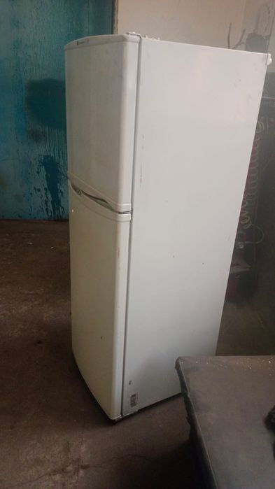 Продам холодильник Lg