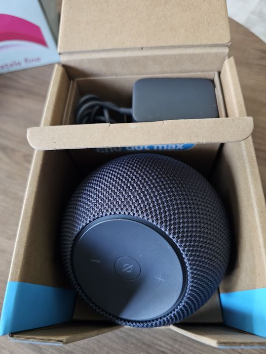 Amazon Echo Dot Max - Alexa
