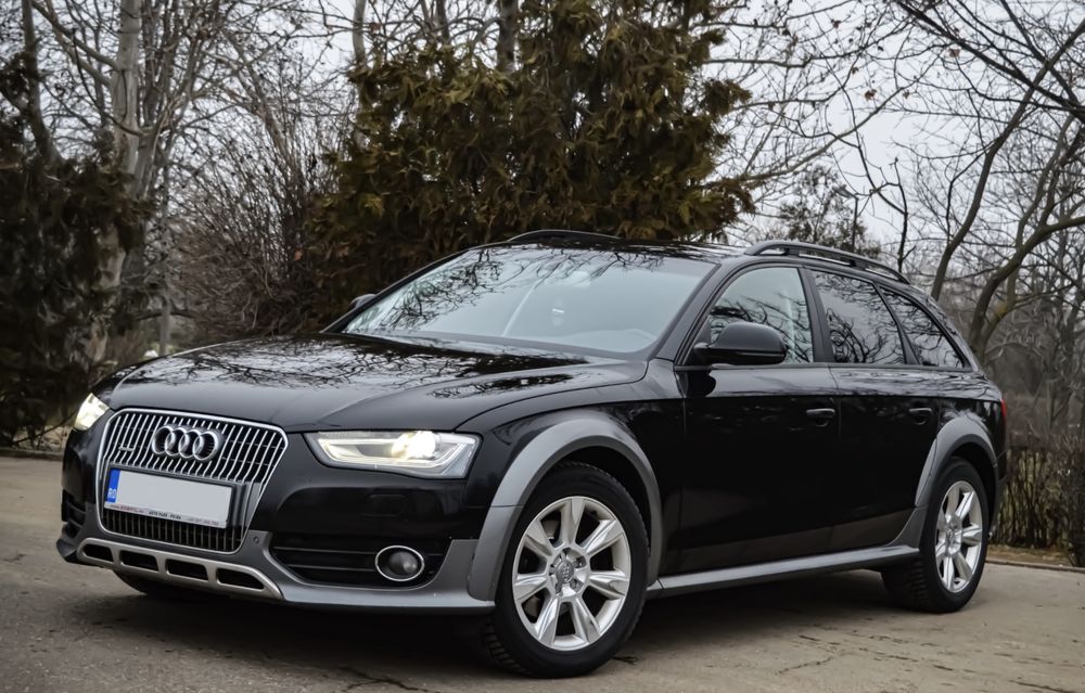 Audi A4 Allroad Quattro, 2.0 TDI 190 CP, Faruri LED + Bi-Xenon
