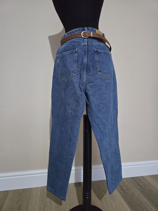 Blugi mom fit cu talie inalta merime S