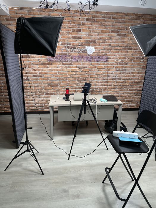 Продам офисные столы